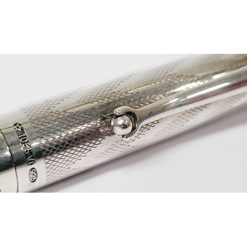 92 - A STERLING SILVER MONTEGRAPPA HERITAGE ITALIAN BALLPOINT PEN, decorated all over with a beautiful gu... 