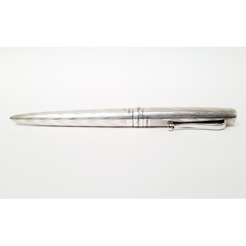 92 - A STERLING SILVER MONTEGRAPPA HERITAGE ITALIAN BALLPOINT PEN, decorated all over with a beautiful gu... 