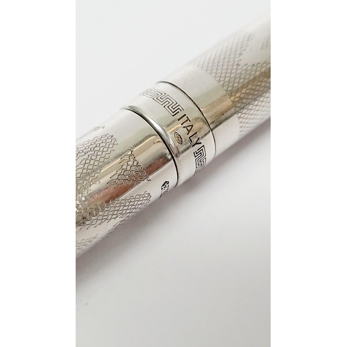 92 - A STERLING SILVER MONTEGRAPPA HERITAGE ITALIAN BALLPOINT PEN, decorated all over with a beautiful gu... 