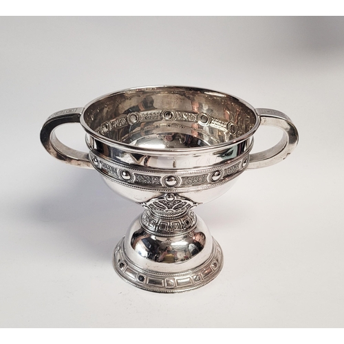 96 - A VERY FINE & MAGNIFICENTLY CRAFTED PIECE OF SILVER WORK BY JAMES DEAKIN & SONS IN THE FORM OF A REP... 