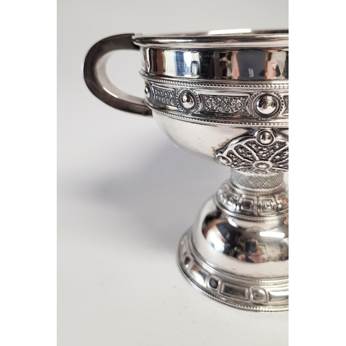 96 - A VERY FINE & MAGNIFICENTLY CRAFTED PIECE OF SILVER WORK BY JAMES DEAKIN & SONS IN THE FORM OF A REP... 