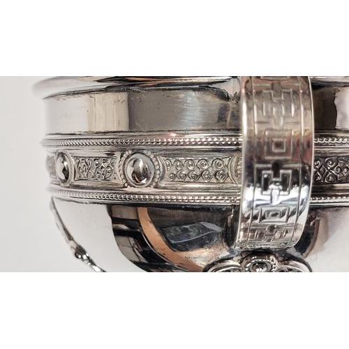 96 - A VERY FINE & MAGNIFICENTLY CRAFTED PIECE OF SILVER WORK BY JAMES DEAKIN & SONS IN THE FORM OF A REP... 