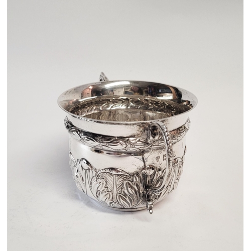 98 - A VERY FINE SOLID SILVER TWO HANDLE BOWL, decorated with beautiful acanthus leaf design to the base ... 