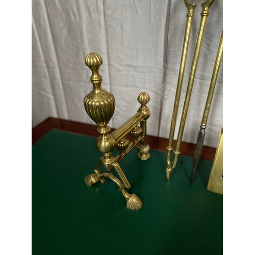 257 - AN EXCELLENT SET OF VICTORIAN BRASS FIRE IRONS AND ANDIRONS, to include shovel, tongs and poker, wit... 