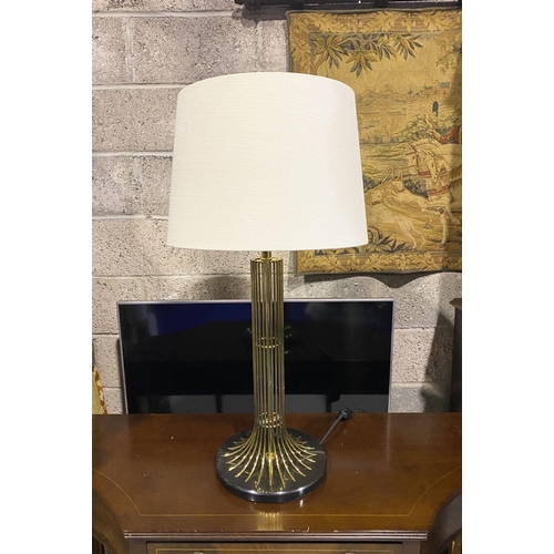 102 - A LARGE GILT BRASS WIREWORK TABLE LAMP, c.1980, on black marble base with an off-white lampshade. Di... 