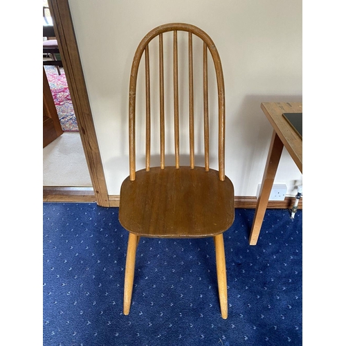 103 - A PAIR OF VINTAGE WINSOR DINING CHAIRS, 375 Winsor Quaker 1960’s Ercol style spindle backed dining c... 