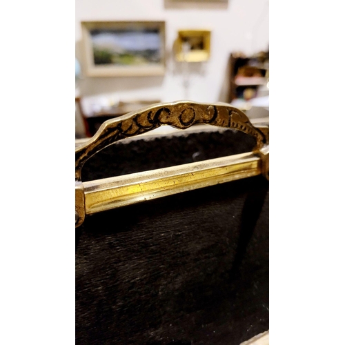 106 - A GOOD QUALITY VINTAGE BRASS COVERED CANTEBURY, the front decorated with a horse & carriage scene. D... 