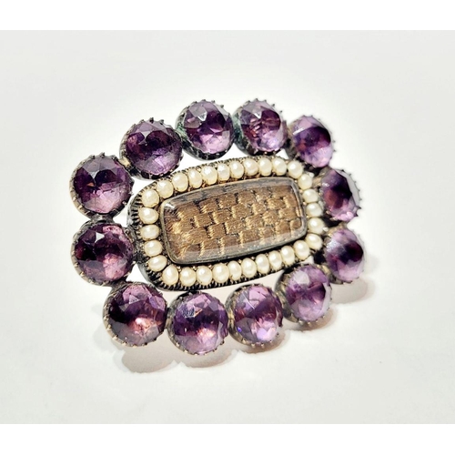 112 - A BEAUTIFUL ANTIQUE 19TH CENTURY AMETHYST & SEED PEARL SET MOURNING BROOCH, this quality piece of co... 