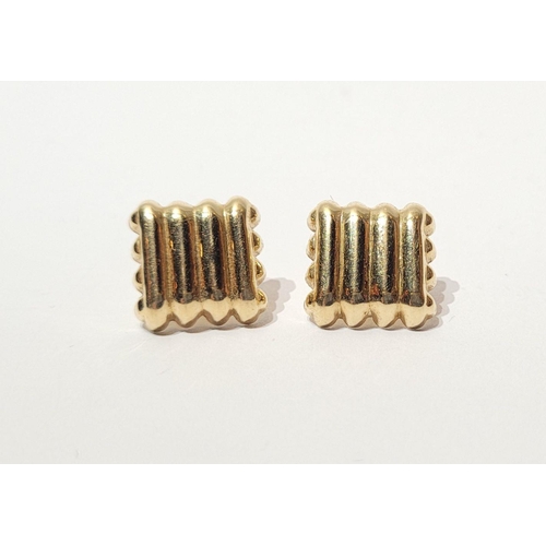 118 - A VERY GOOD QUALITY PAIR OF 14CT GOLD EARRINGS WITH GEOMETRIC DESIGN, can be worn horizontal/vertica... 