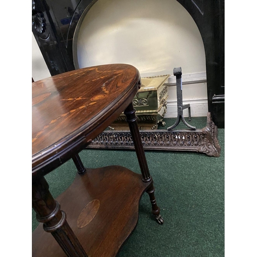 120 - AN EDWARDIAN MAHOGANY OVAL INLAID SIDE/OCCASIONAL TABLE, decorated with bellflower swag inlay to top... 