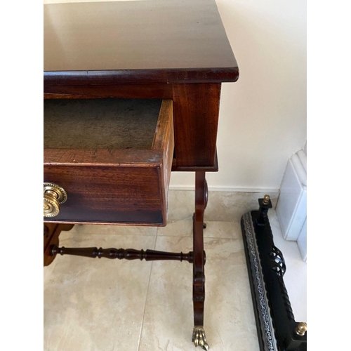 18 - A VERY GOOD QUALITY MAHOGANY WILLIAM IV SINGLE DRAWERED LAMP / SIDE TABLE, with a single drawer to t... 