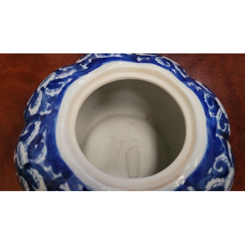 184 - A MIXED BLUE & WHITE LOT: includes a (i) Semi China Blue & White Transferware Bowl; decorated all ov... 