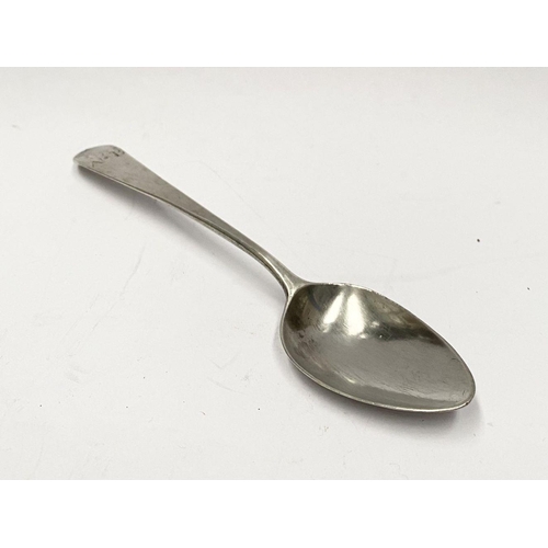 213 - A GEORGE III SILVER TEASPOON, Hallmarked Maker Samuel Godbehere, Edward Wigan & James Boult, London ... 