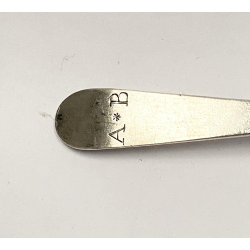 213 - A GEORGE III SILVER TEASPOON, Hallmarked Maker Samuel Godbehere, Edward Wigan & James Boult, London ... 