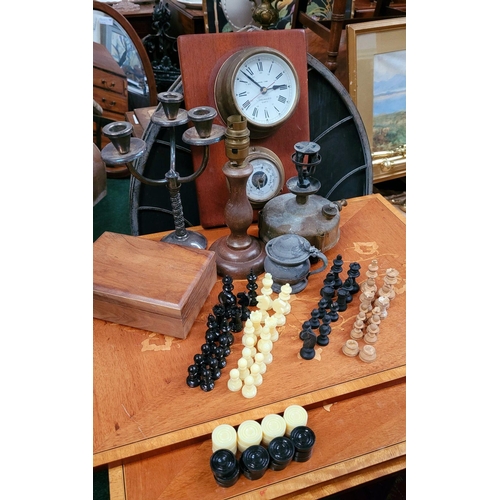 259 - A MIXED INTEREST LOT: includes; (i) A collection of chess & drafts pieces; one full set of black & w... 