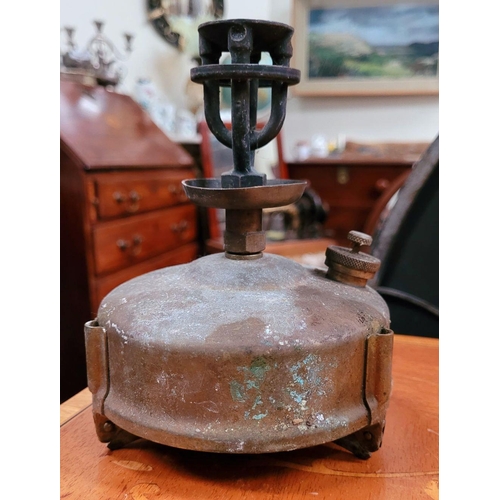259 - A MIXED INTEREST LOT: includes; (i) A collection of chess & drafts pieces; one full set of black & w... 