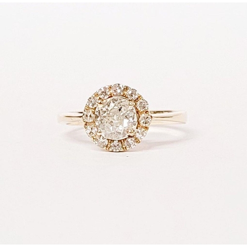 28 - A REALLY GEORGEOUS 18CT YELLOW GOLD DIAMOND RING, this a really stunning sparkling diamond ring, wit... 