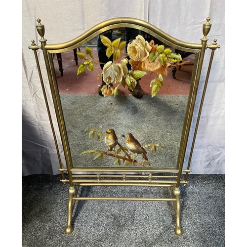 54 - A LATE 19TH / EARLY 20TH CENTURY BRASS FRAMED MIRRORED FIRE SCREEN, the mirror pane decorated with h... 