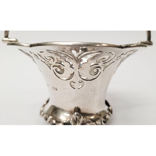 6 - A BEAUTIFUL EARLY 19TH CENTURY SOLID SILVER SCALLOP EDGED BASKET WITH SWING HANDLE, decorated with a... 