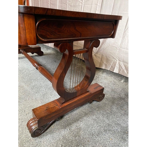 63 - AN EXCEPTIONAL & WELL MADE ROSEWOOD WILLIAM IV LIBRARY / SOFA TABLE, with two frieze drawers decorat... 