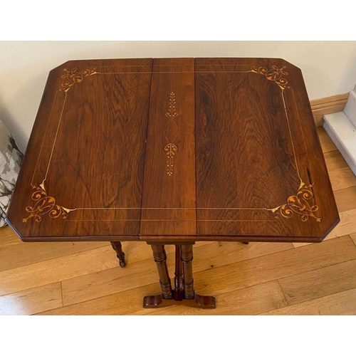 72 - A GREAT NEATLY SIZED ROSEWOOD INLAID DROP LEAF SUTHERLAND TABLE, the leaves & centre decorated with ... 