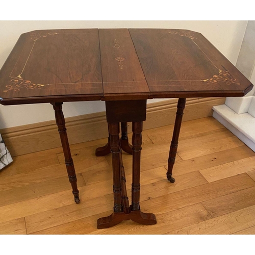 72 - A GREAT NEATLY SIZED ROSEWOOD INLAID DROP LEAF SUTHERLAND TABLE, the leaves & centre decorated with ... 