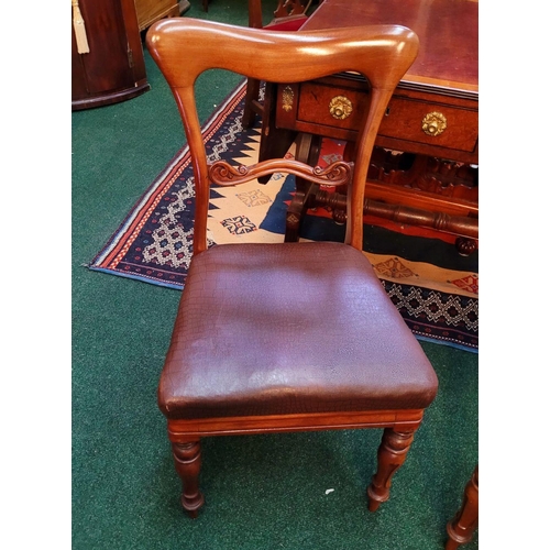 156 - A PAIR OF VICTORIAN DINING ROOM CHAIRS / SIDE CHAIRS, each with a shaped shoulder to the back rest &... 