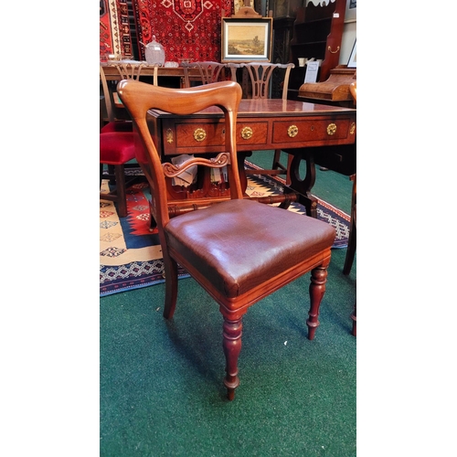 156 - A PAIR OF VICTORIAN DINING ROOM CHAIRS / SIDE CHAIRS, each with a shaped shoulder to the back rest &... 