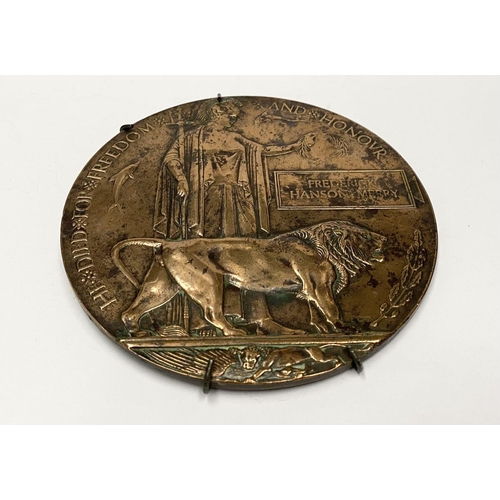 160 - A WW1 MEMORIAL PLAQUE TO FREDERICK HANSON MERRY, with patent number to reverse, dimensions: 12cm dia... 