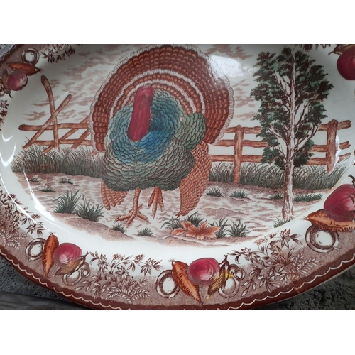 210 - A MIXED PORCELAIN LOT: includes; (i) LARGE COLLECTABLE TABLE PLATTER; TURKEY PLATTER – with script t... 