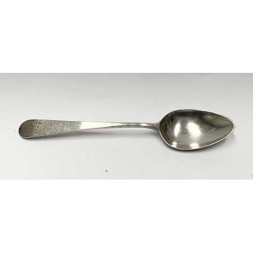 40 - A GEORGE III SILVER TEASPOON, Hallmarked Maker Samuel Godbehere, Edward Wigan & James Boult, London ... 