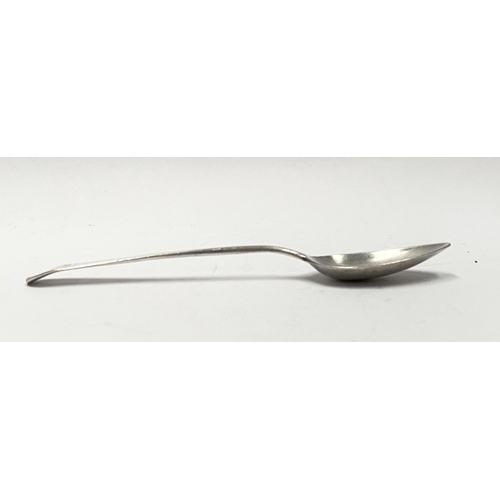 40 - A GEORGE III SILVER TEASPOON, Hallmarked Maker Samuel Godbehere, Edward Wigan & James Boult, London ... 