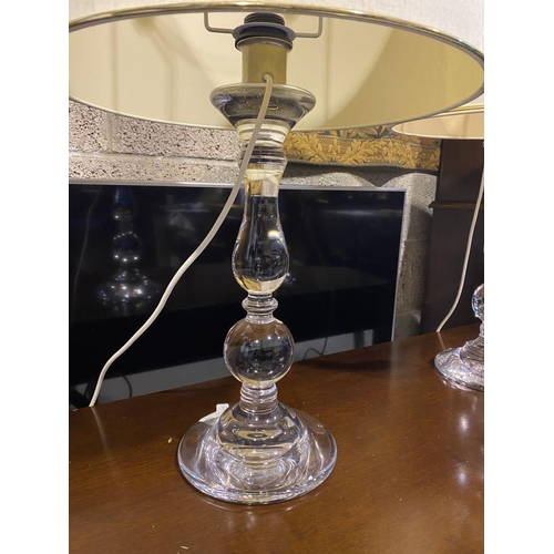 72 - AN EXCELLENT PAIR OF CLEAR GLASS DOUBLE LOBE TABLE LAMPS, c.1980, with original shades. Dimensions: ... 