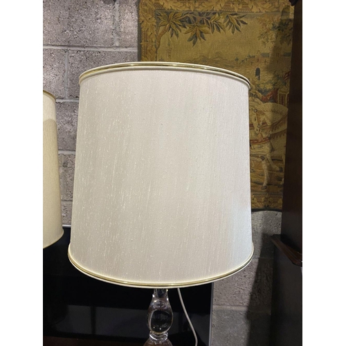 72 - AN EXCELLENT PAIR OF CLEAR GLASS DOUBLE LOBE TABLE LAMPS, c.1980, with original shades. Dimensions: ... 