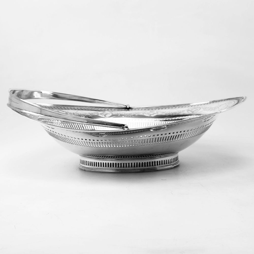 11 - A HIGHLY DECORATIVE IRISH GEORGE III SILVER PIERCED BASKET, Hallmarked Maker Joseph Jackson, Dublin,... 