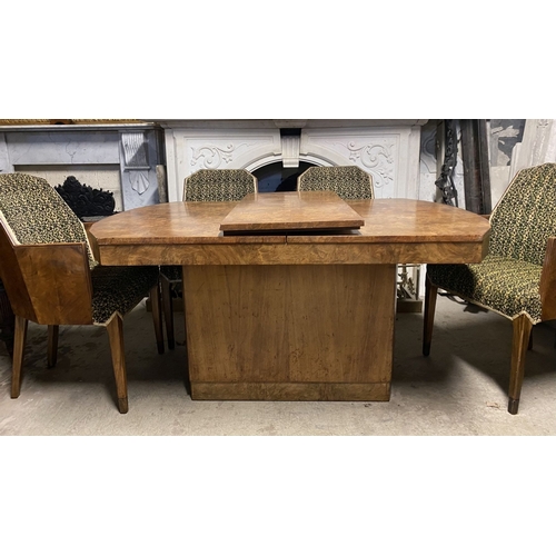 141 - AN EXCELLENT ART DECO WALNUT EXTENDING DINING TABLE WITH FOUR CHAIRS & TWO CARVERS, c.1940, the tabl... 