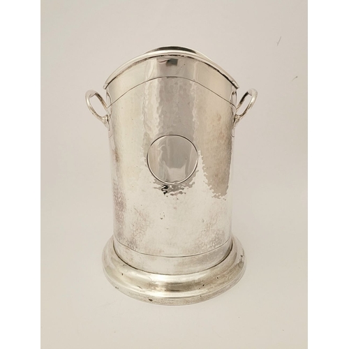 144 - A VERY GOOD QUALITY EARLY 20TH CENTURY TALL SILVER WINE COASTER – BOTTLE HOLDER; with serpentine sha... 