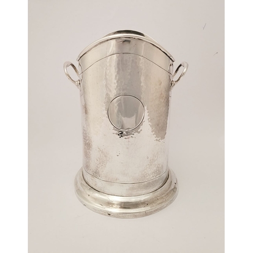 144 - A VERY GOOD QUALITY EARLY 20TH CENTURY TALL SILVER WINE COASTER – BOTTLE HOLDER; with serpentine sha... 