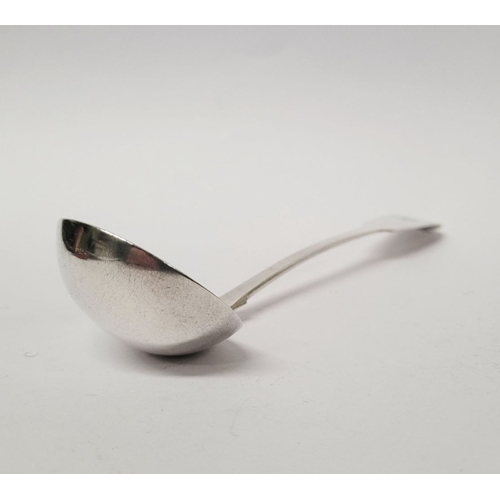 164 - AN EARLY 19TH CENTURY WILLIAM IV SILVER SAUCE LADLE, by P. Weekes, 15cm long, 1ozt.