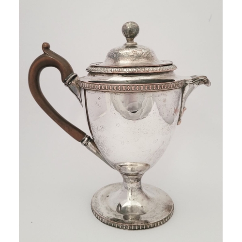 166 - A GOOD QUALITY MID 19TH CENTURY SHEFFIELD SILVER PLATE GRAVY POT, circa 1850, with a lift away lid, ... 