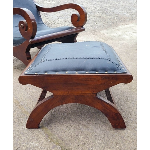 177 - A GOOD QUALITY REGENCY STYLE ‘X’ FRAME LEATHER TOPPED FOOTSTOOL, with stud upholstered leather top, ... 