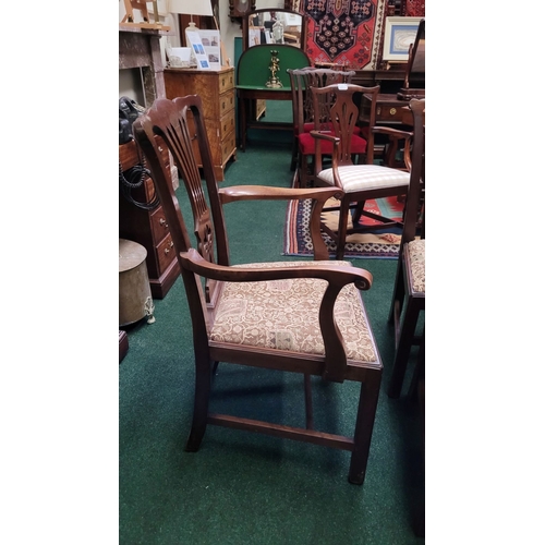 18 - A GOOD QUALITY SET OF LATE 19TH / EARLY 20TH CENTURY MAHOGANY DINING ROOM CHAIRS, with 6 chairs & 2 ... 