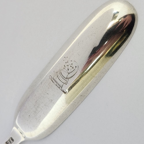 184 - AN IRISH GEORGE III SILVER MARROW SCOOP, Hallmarked Maker John Power, Dublin, c.1770. Of simple form... 