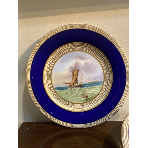 197 - A BEAUTIFUL SET OF FOUR HAND-PAINTED SCENIC CABINET PLATES AND ONE STANDING BOWL, in the style of Ro... 