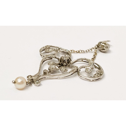 20 - A VERY FINE BELLE EPOQUE DIAMOND AND PEARL PENDANT, of ribbon bow and garland design, the raised cen... 