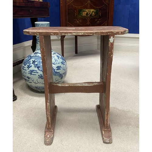 379 - A CHARMING 19TH CENTURY IRISH HAND-MADE FOOTSTOOL, with shaped legs conjoined by cross stretcher. Di... 