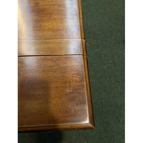 206 - A FINE MAHOGANY DROP LEAF WORK / SIDE TABLE, with one panelled drawer, supported by carved pod base ... 