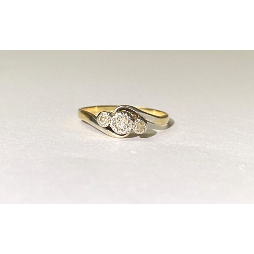 234 - A BEAUTIFUL 18CT & PLATINUM THREE STONE DIAMOND RING, with central round cut diamond in illusion set... 