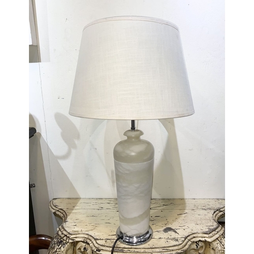 239 - A GOOD VINTAGE ALABASTER TABLE LAMP, nice elegant form on circular platform base. Dimensions: 69.5cm... 