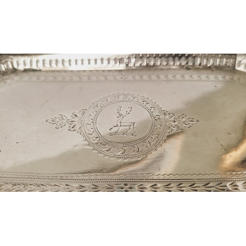 32 - A LATE 18TH CENTURY IRISH SILVER GEORGE III SNUFFER TRAY, with a date letter for 1798, and maker’s m... 